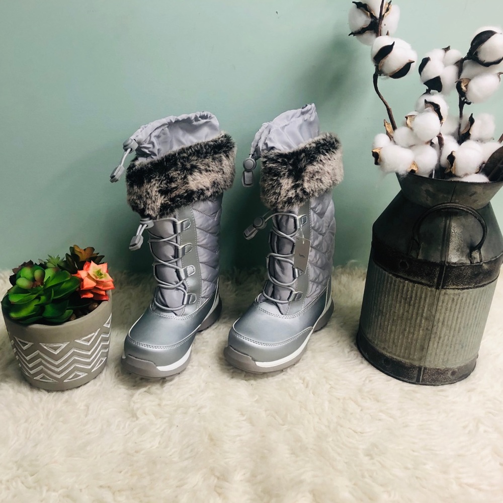 Lands’ End | Girl's Snowflake Winter Boots | Silver | Size 11